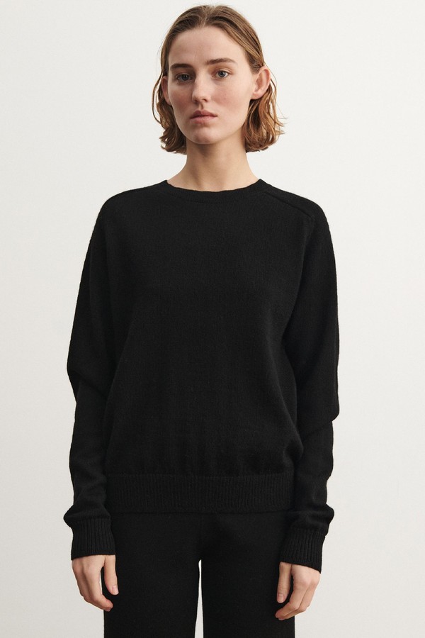 Raw Wool Light Sweater