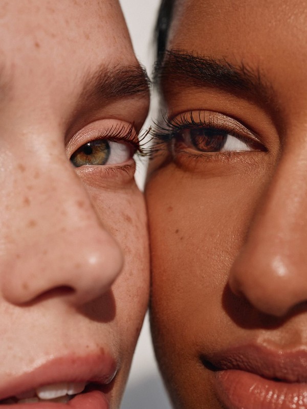 The Best Brown Mascaras For Natural-Looking Lashes
