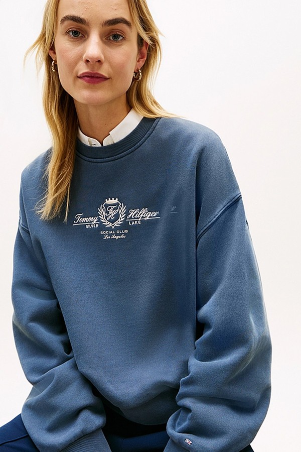 Crest Embroidery Relaxed Terry Sweatshirt 