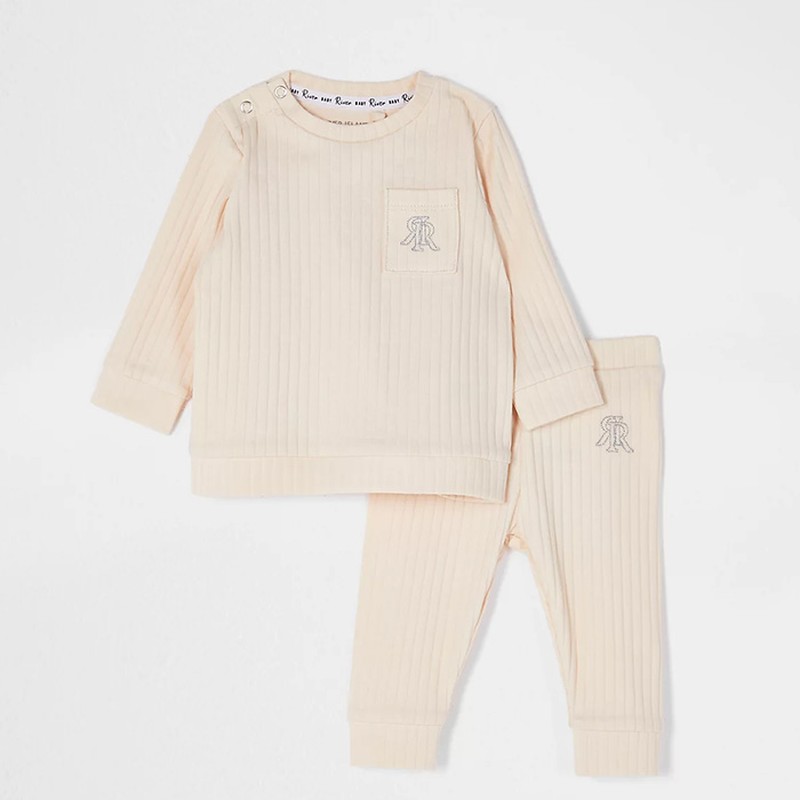 Beige Ribbed Legging Outfit