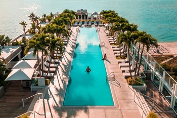 1 Hotel South Beach 