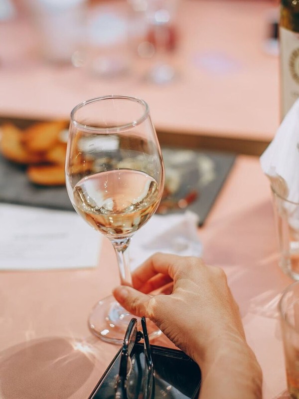 These Are The Alcoholic Drinks That Are Worst For Your Skin