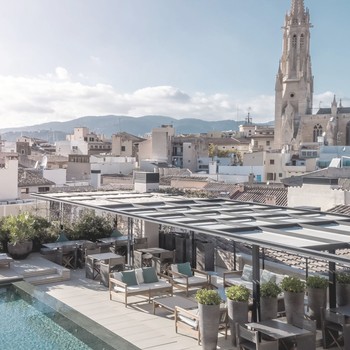 5 Reasons That Make Palma Perfect For Your Next Girls’ Getaway