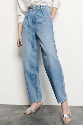 High-Waisted Jeans With Pearl Buttons