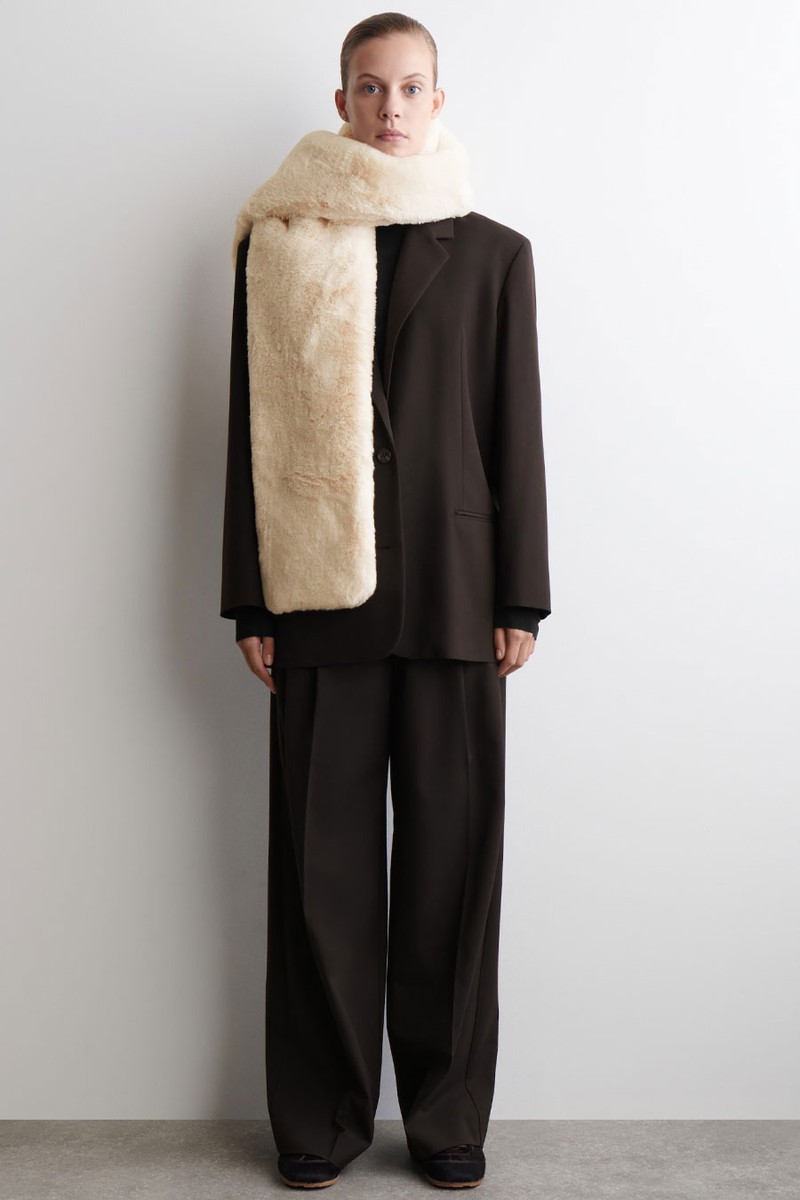 Fur-Effect Scarf from COS