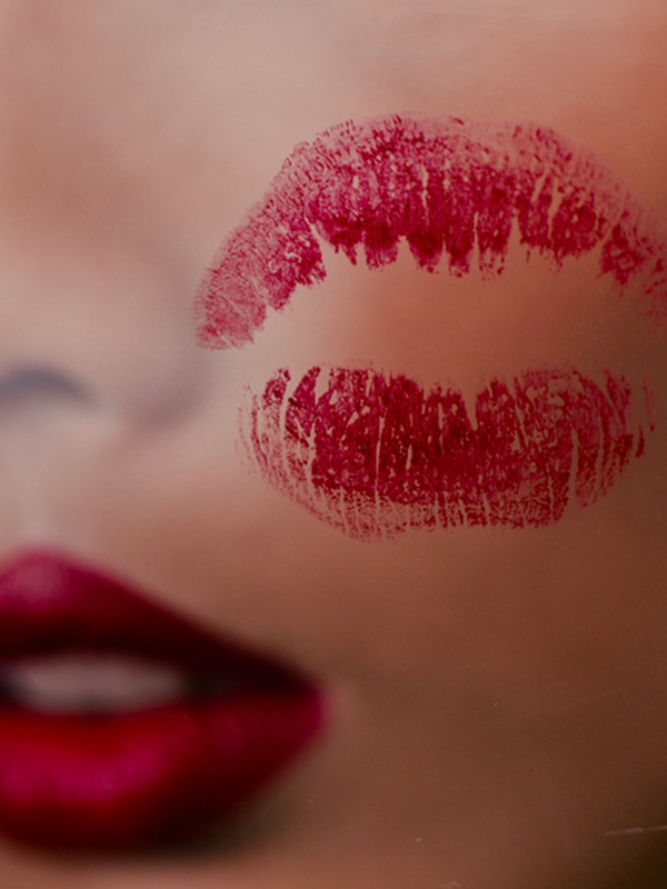 The Best Lipstick To Wear With A Mask