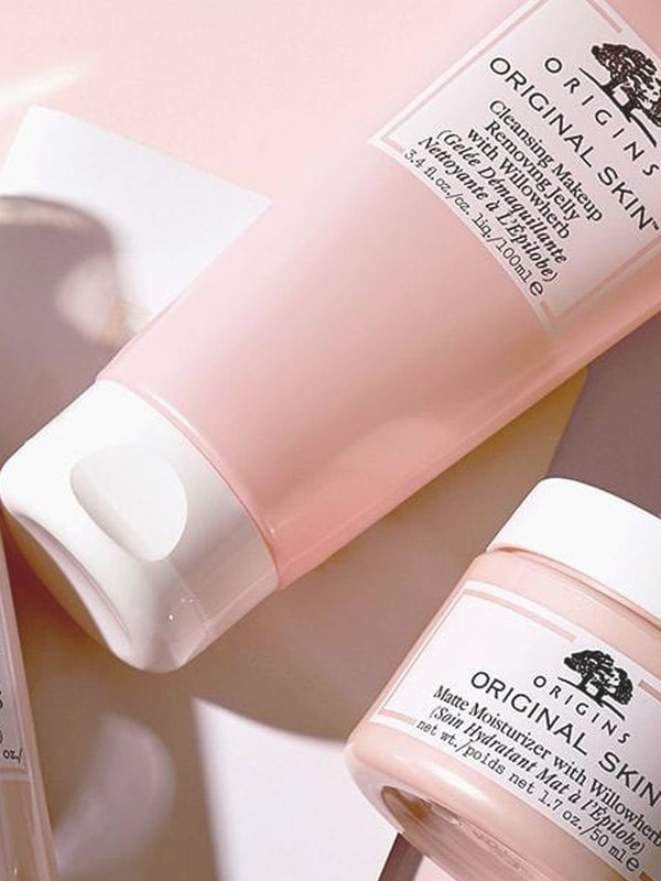 Why Your Skin Needs A Jelly Cleanser