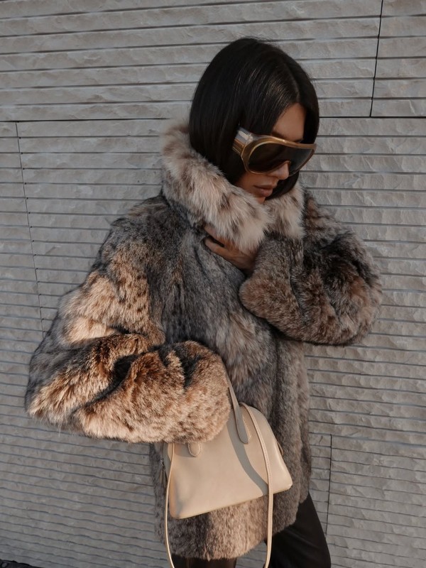 11 Chic Influencers To Follow This Year 