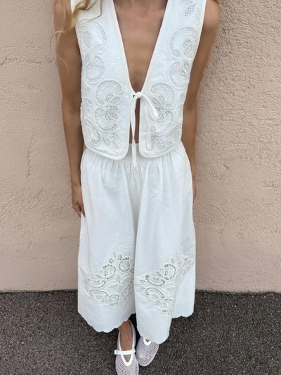 The Round Up: Broderie Anglaise
