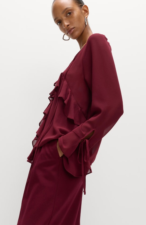 Tie-Neck-Ruffle-Blouse