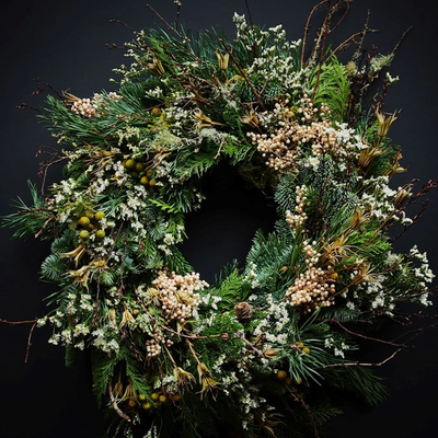 Thirlmere Wreath from Scarlet & Violet