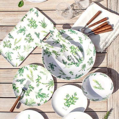 18 Pieces To Elevate Your Alfresco Dining