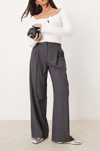 Pleat Front Relaxed Fit Trousers from MANGO