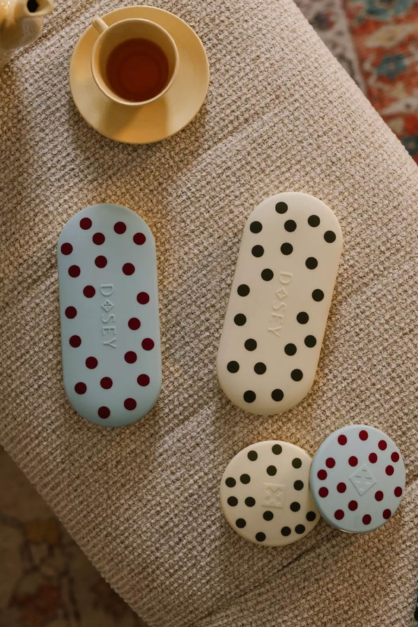 Exclusive Pill Compact