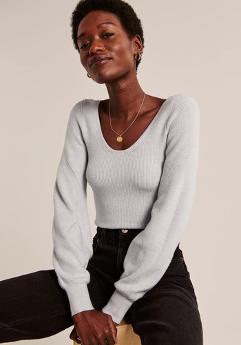 Long-Sleeve Scoopneck Sweater Top