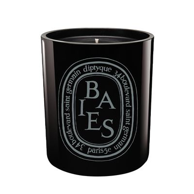 Baies Noire Scented Candle from Diptyque