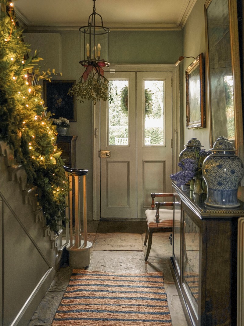 Birdie Fortescue’s Guide To Decorating & Hosting At Christmas 