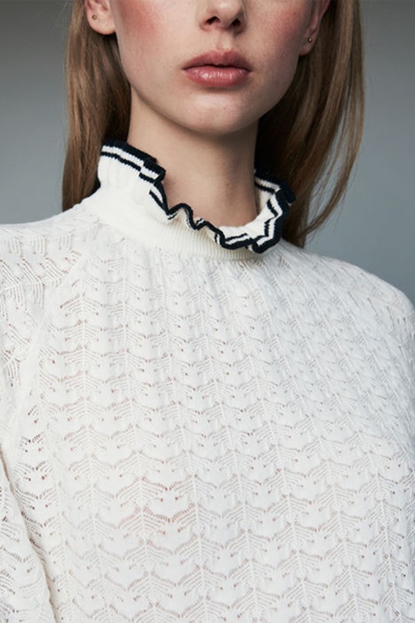 Sweater in Chevron Knit