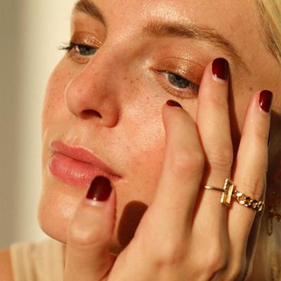 Beauty Lessons With Influencer & Creative Director Estée Lalonde 