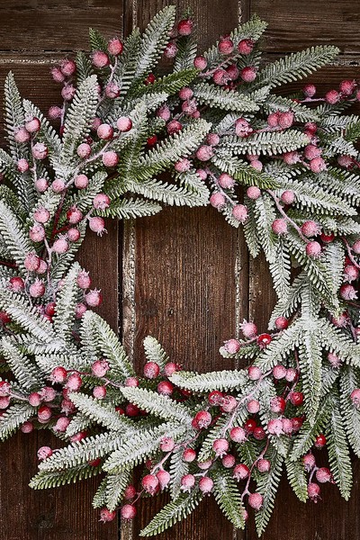 Dusted Berries Wreath