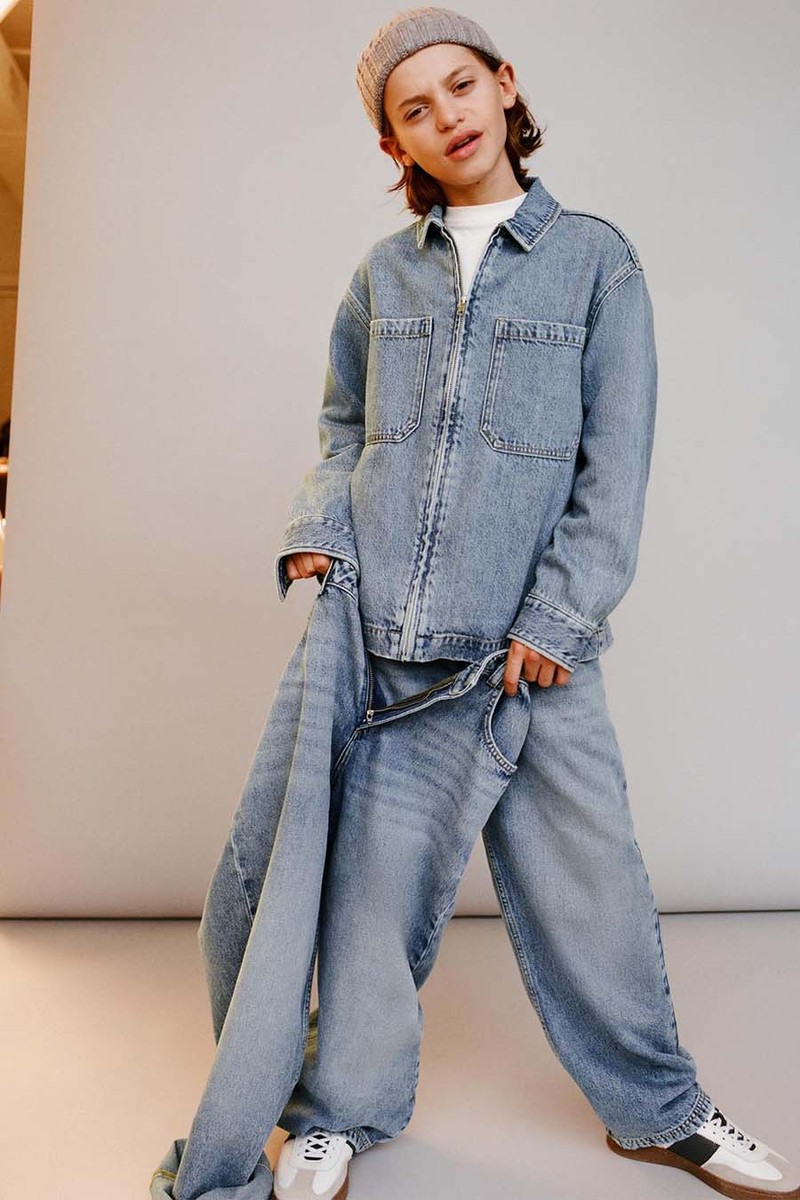 RELAXED BAGGY JEANS