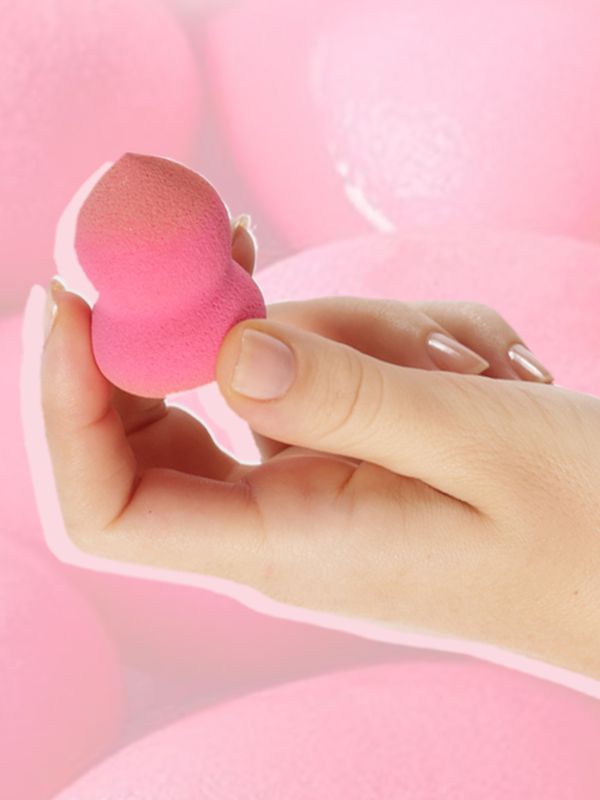 Masterclass: 7 Genius Ways To Use Your Beauty Blender