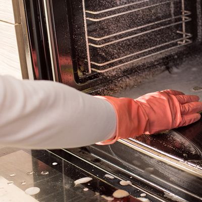 4 Ways To Clean Your Oven 