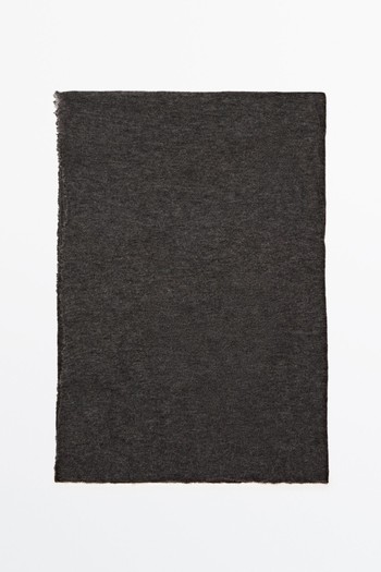 100% Cashmere Scarf from Massimo Dutti