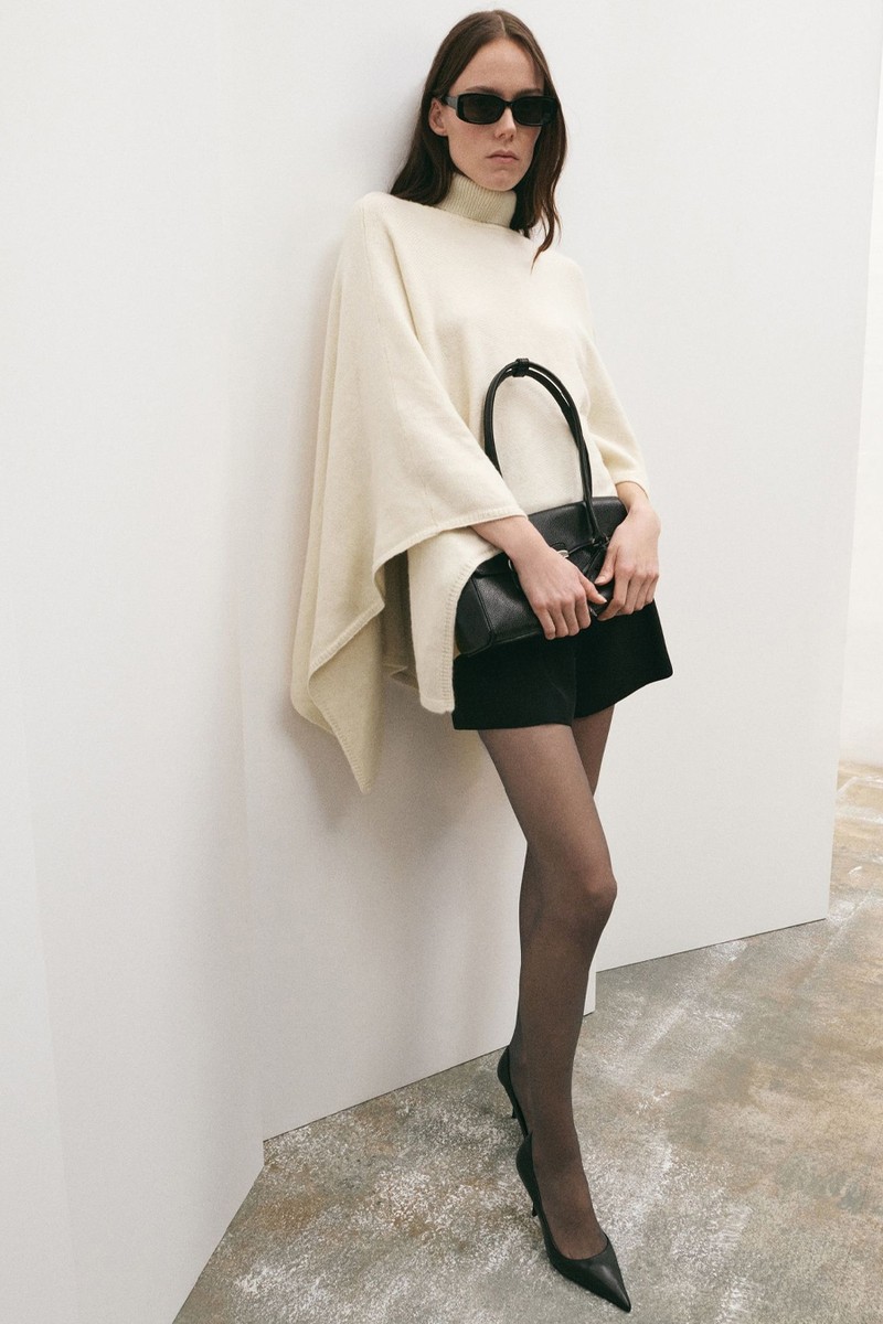 Knitted Turtleneck Cape