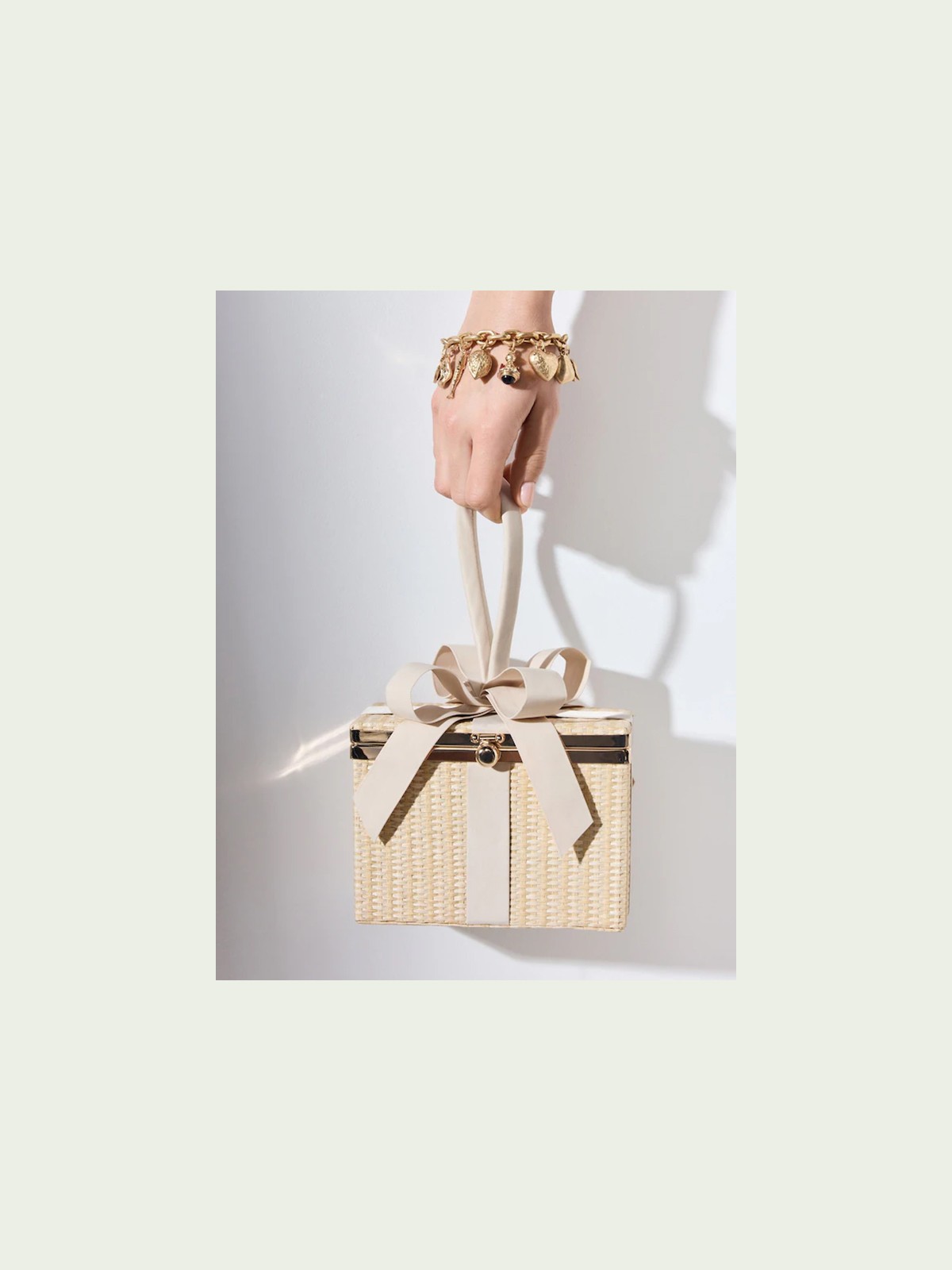 The Keeper Scarf Bag