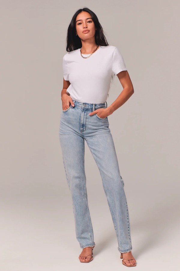 Curve Love Ultra High Rise 90s Slim Straight Jean