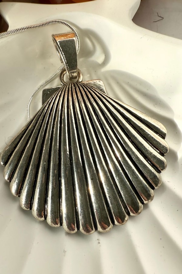 Shell Pendant Necklace from Moon Forest Jewellery