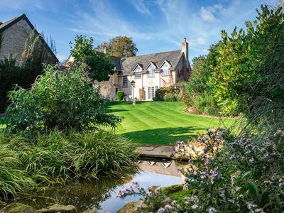 Cricket Field House