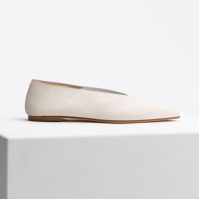 Moa Creamy Nappa Flats from Aeyde