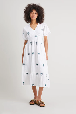 White Seersucker Palm Embroidery Midi Dress