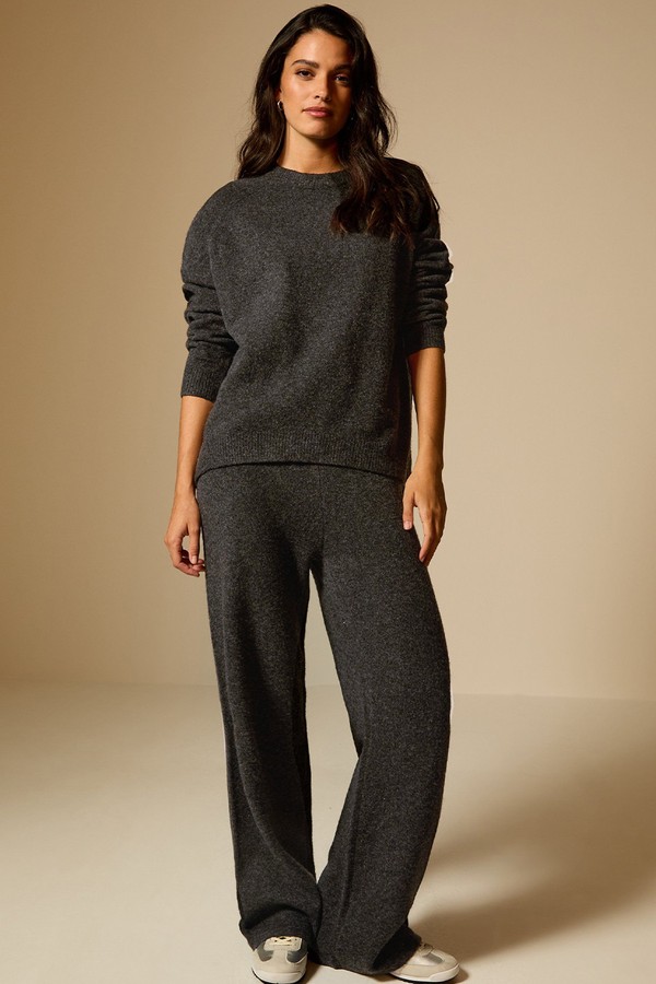 Crew Neck Midweight Knit Jumper from New Look