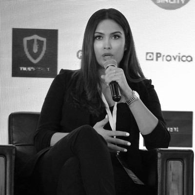 An Entrepreneur & Crypto Queen Shares 10 Career Tips