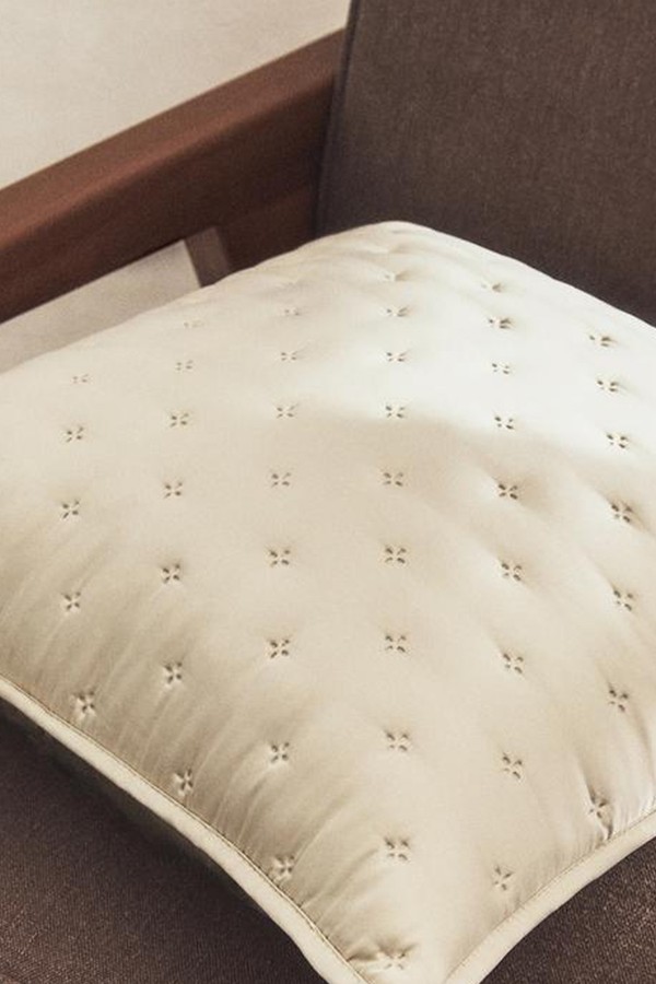 Plain Cushion Cover With Knots