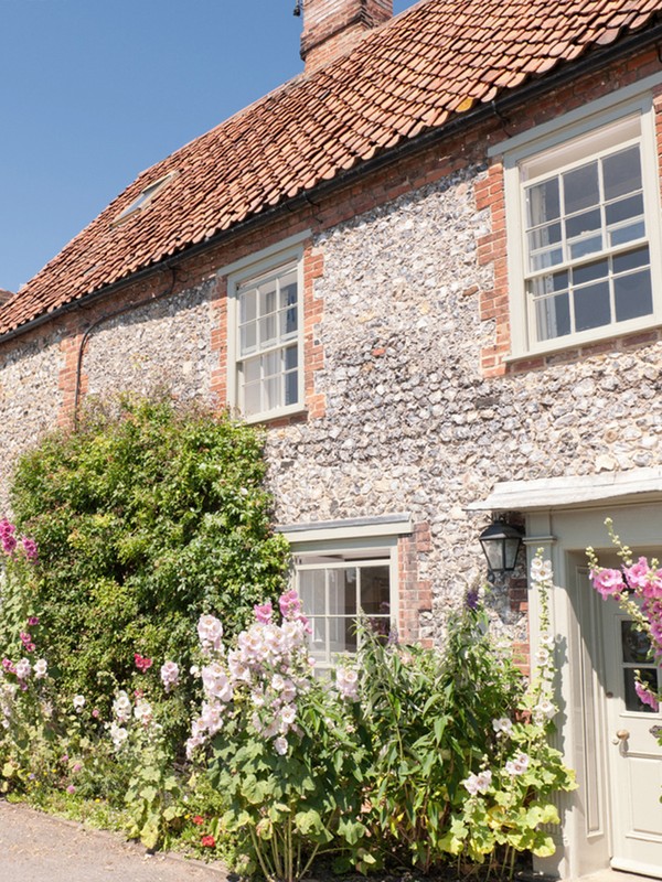 What You Need To Know About Buying A Holiday Home