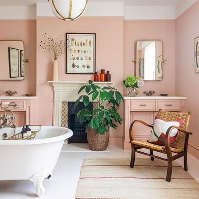 How To Recreate This Cosy Bathroom