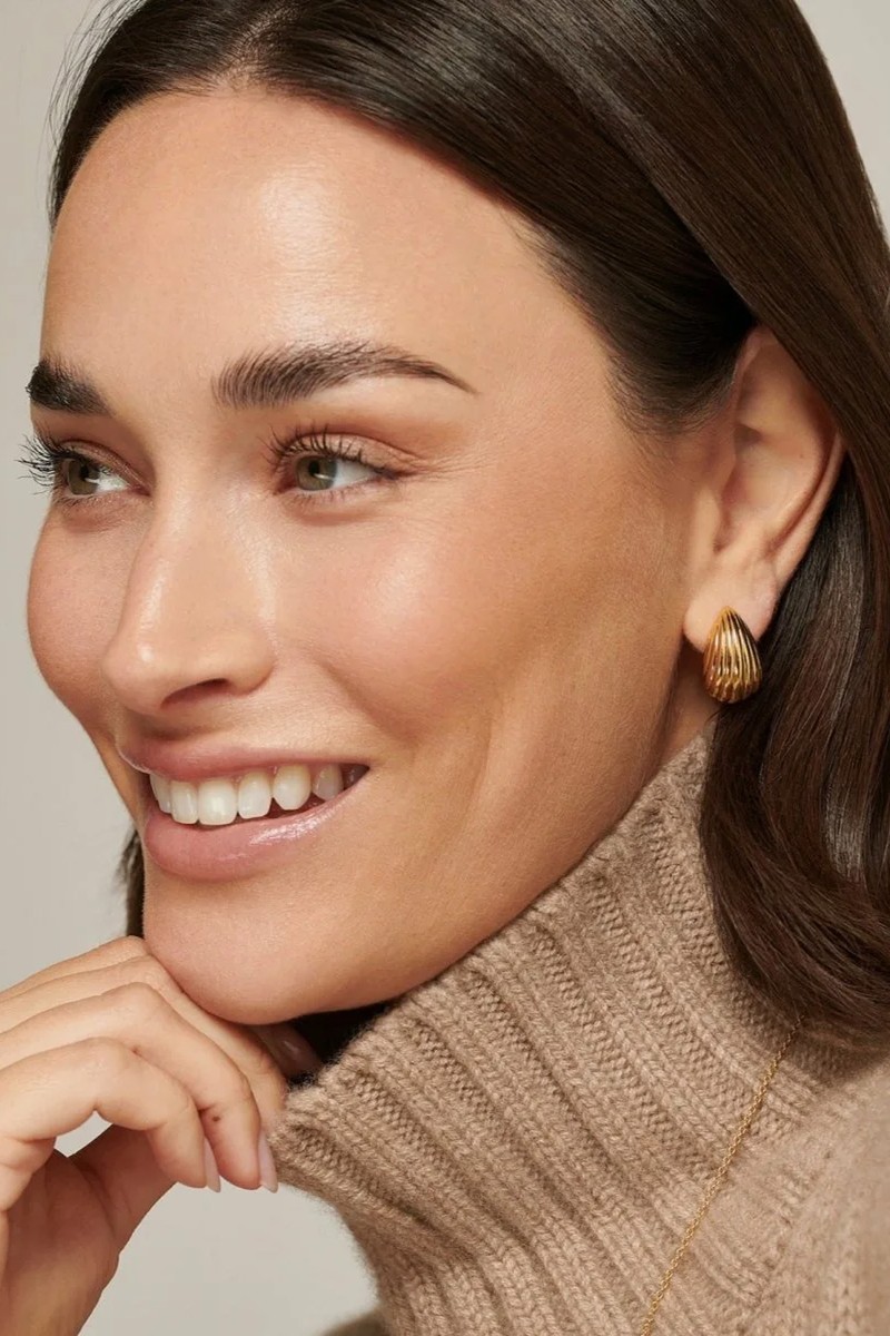 Shell Gold Stud Earrings