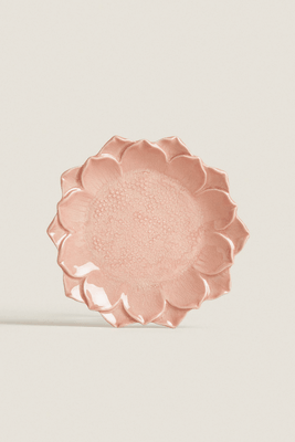 Flower Shaped Dessert Plate from Zara