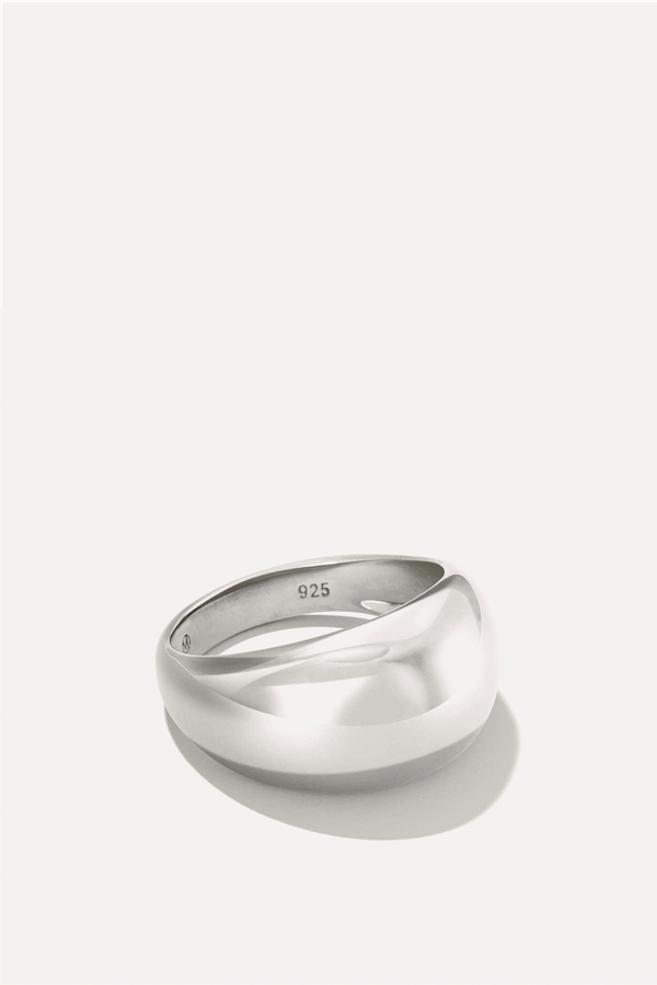 Dôme Ring  from Mejuri 