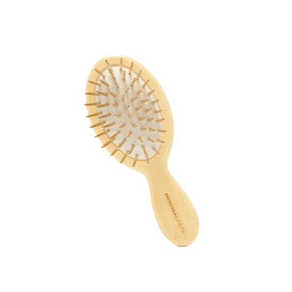 The Detangler Brush from Minimalista The Label