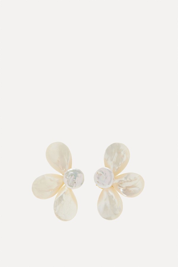x from Fada Pearl Earrings, £235 | Éliou