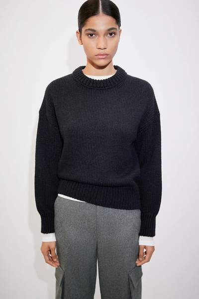 Puffed Sleeved Wool Sweater