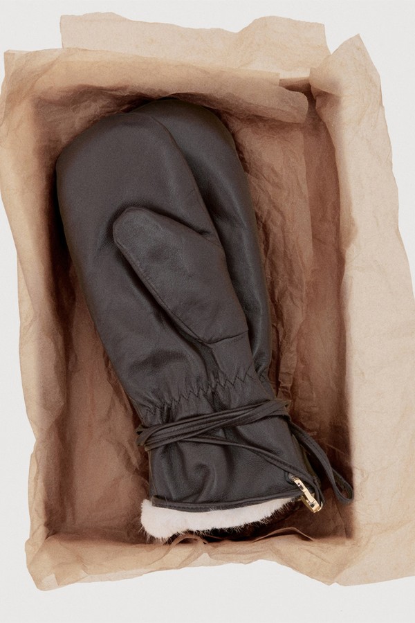 Leather Mitts from Mango