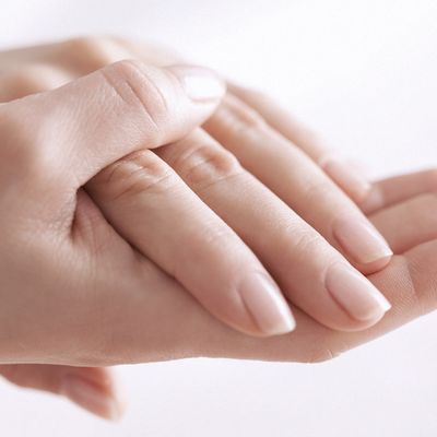 A Guide To Strong & Healthy Nails