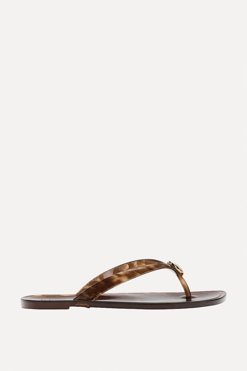 Flat Sandals With Detail