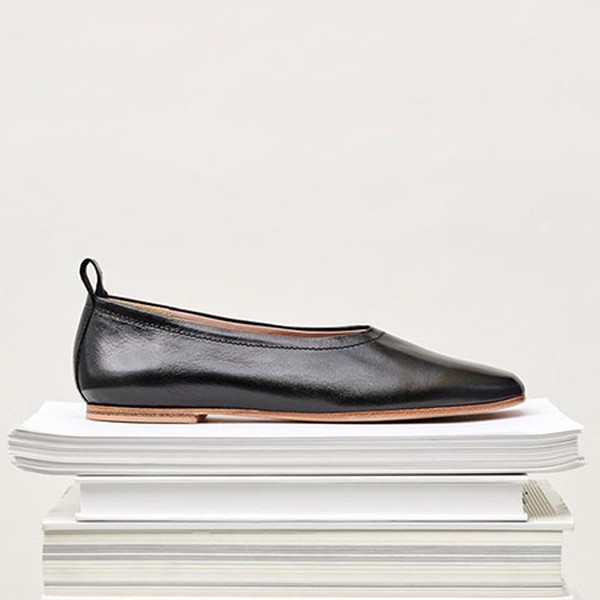 The Foundation Flat Black from Essén